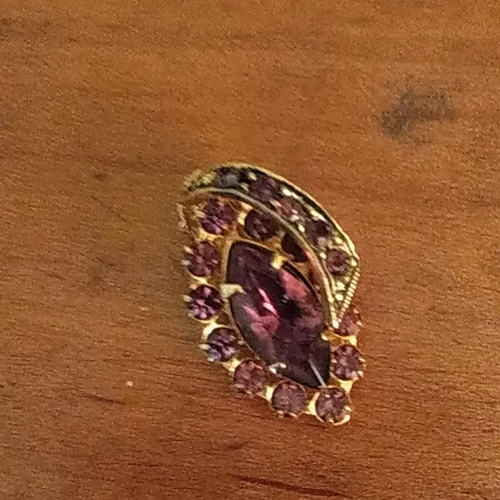 Clip Earring Bundle - Picture 3 of 7